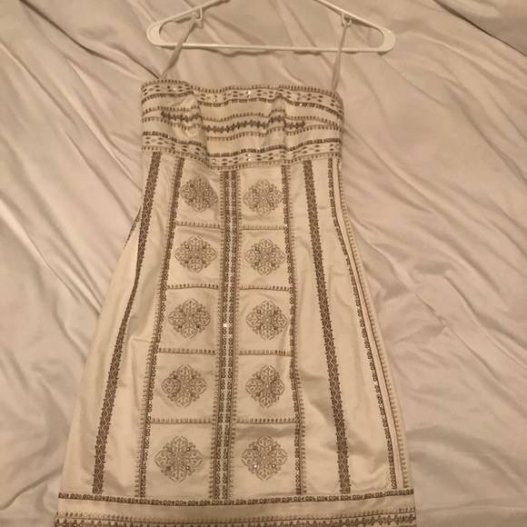 White House Black Market Dresses & Skirts - White House Black Market white dress strapless